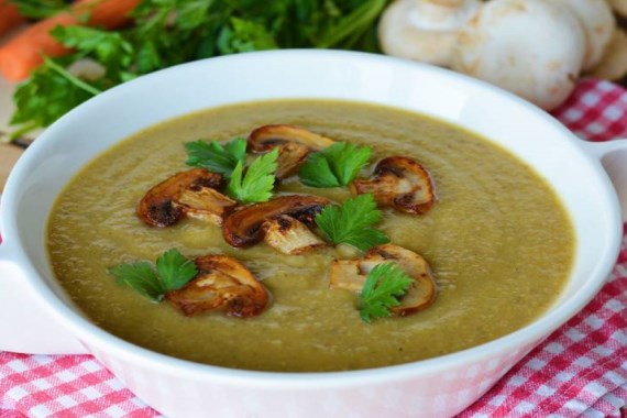 Грибной крем-суп с сельдереем и картофелем - рецепт с фото