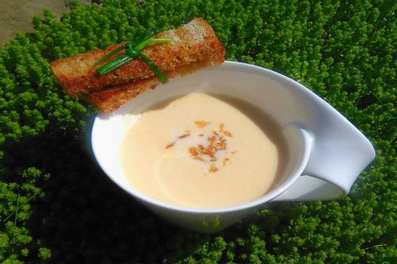 Крем-суп луково-сырный на пиве - рецепт с фото