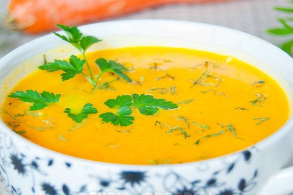 Очень вкусный морковный суп со специями - рецепт с фото