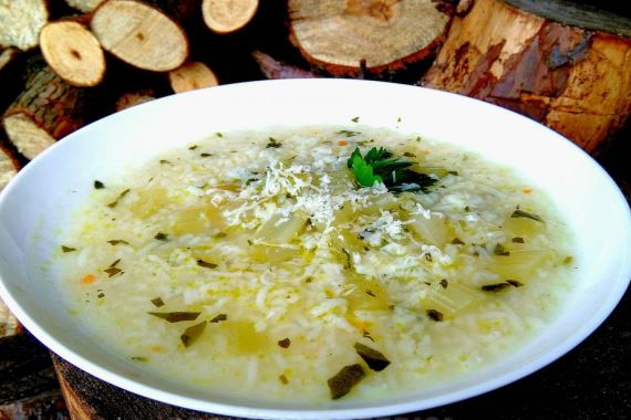 Суп из сельдерея с рисом и пармезаном - рецепт с фото