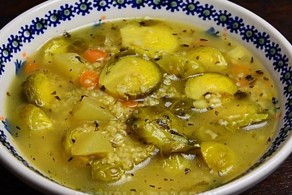 Зимний суп из брюссельской капусты - рецепт с фото