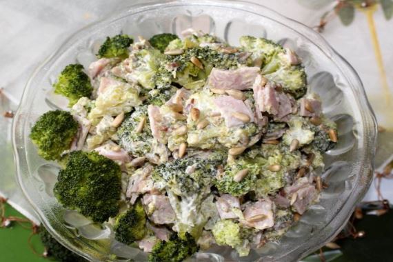 Вкусные салаты из брокколи: 5 лучших рецептов
