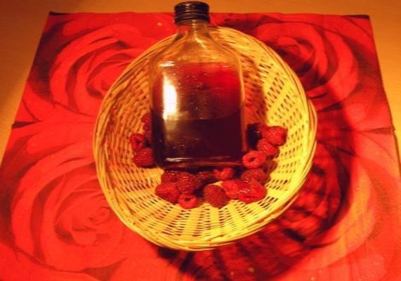 Домашняя малиновая настойка на водке - рецепт с фото