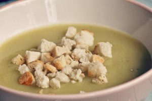 Крем-суп из зеленой цветной капусты (фото)
