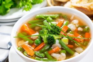 Овощной суп с консервированной фасолью (фото)