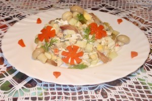 Салат с грибами и селедкой