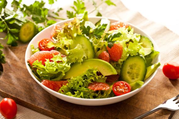 Рецепт Зимний салат с огурцом и грейпфрутом