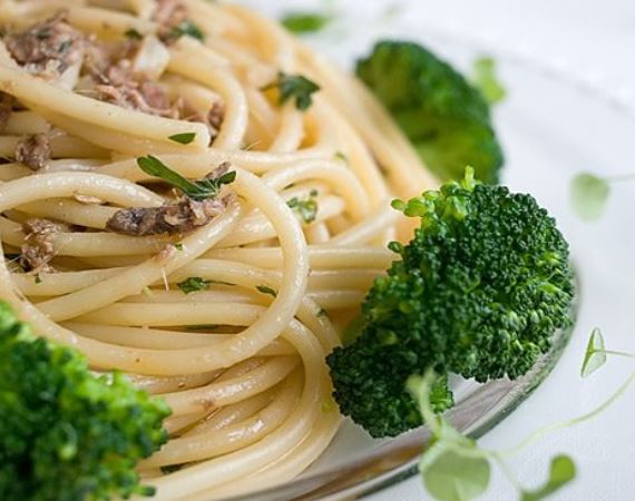 Рецепт Спагетти с анчоусами и брокколи