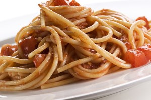 Спагетти с ароматом базилика (фото)