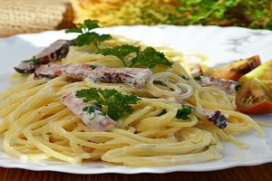 Спагетти а-ля карбонара с плавленым сыром (фото)