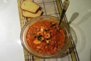 Креветки в томатном соусе с фетой