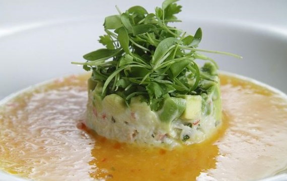 Крем-суп из картофеля с луком и сметаной - рецепт с фото