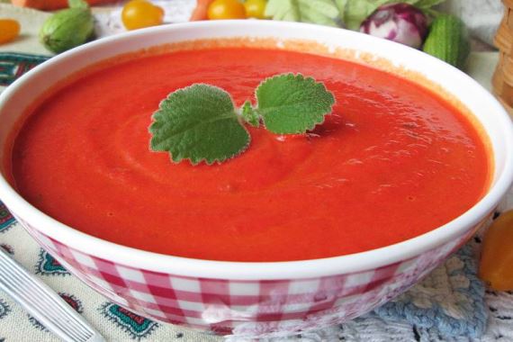 Томатный крем-суп со свеклой и картофелем - рецепт с фото