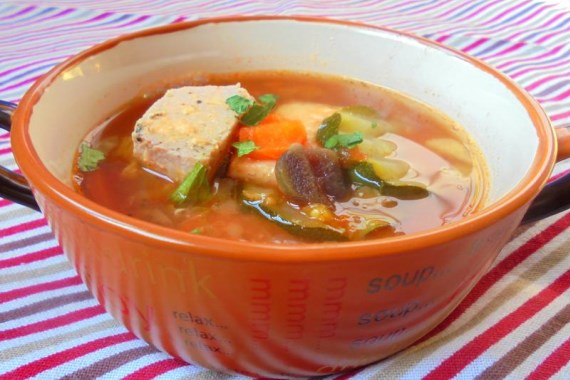 Вкусный и нежный овощной суп с кусочками рыбы - рецепт с фото