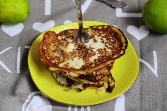 Вкусные оладьи из творожного сыра - рецепт с фото