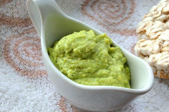 Мусс из авокадо с зеленым огурцом - рецепт с фото