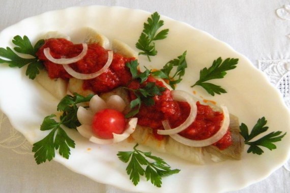 Сельдь в соусе по-венгерски - рецепт с фото