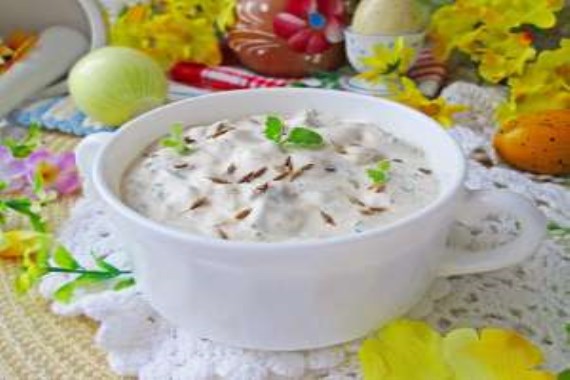 Соус из йогурта и майонеза с грибами и луком - рецепт с фото