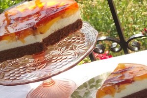 Летний торт с персиками (фото)