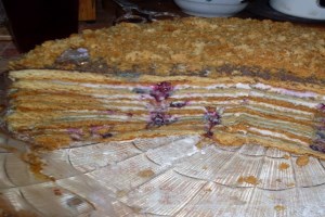 Многослойный сметанный торт (фото)