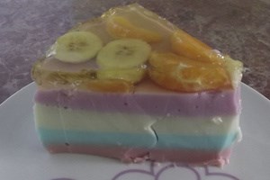 Радужный фруктовый йогурт с желе (фото)