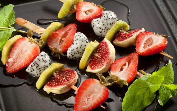 Как приготовить - Десерт - фруктовые шашлычки