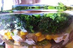 Салат из брокколи с грибами