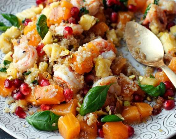 Рецепт Фруктовый салат с креветками и киноа