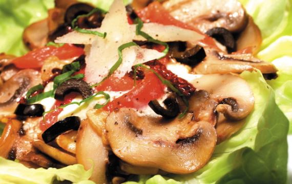 приготовить - Итальянский салат с соусом