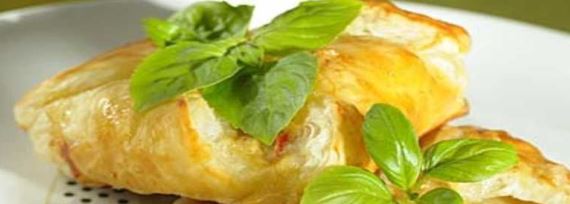 Булочки из слоеного теста с фаршем и перцем - рецепт с фото