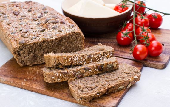 Выпечка ржаного хлеба на закваске в духовке - рецепт с фото