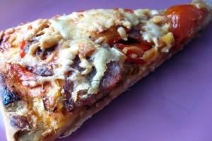Домашняя пицца (тесто без дрожжей)