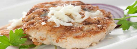 Сочные куриные котлеты из грудки - рецепт с фото