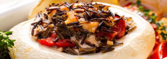 Фаршированные патиссоны с индейкой, рисом и помидорами - рецепт с фото