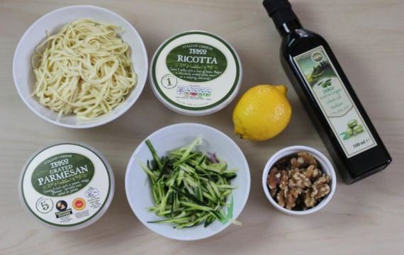 Как приготовить - Тальятелле с рикоттой, кабачком и грецкими орехами