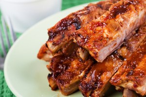 Свиные ребрышки острые на гриле (фото)