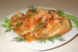 Мясное блюдо кролик в томатной пасте