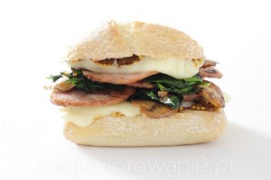 Бутерброд со шпинатом и сыром моцарелла (фото)