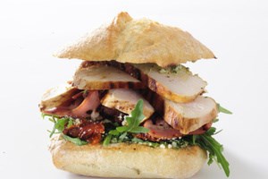 Сэндвич "Цезарь" с курицей (фото)