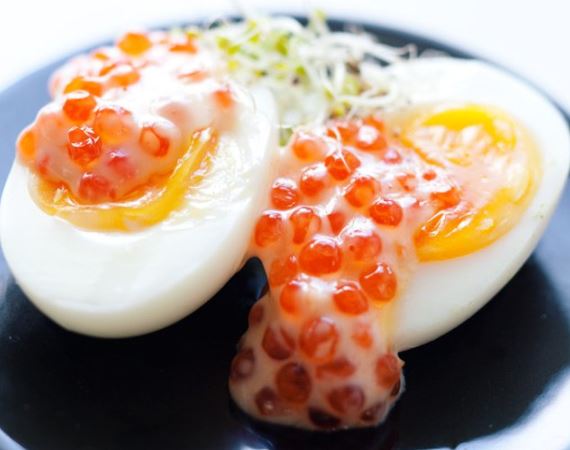 яйцо красная икра майонез