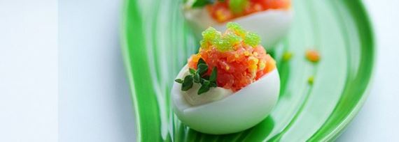 Красочные Яйца с лососем